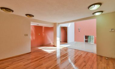 VENTA CASA EN LAS ÁGUILAS