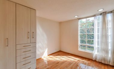 VENTA CASA EN LAS ÁGUILAS