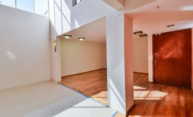 VENTA CASA EN LAS ÁGUILAS