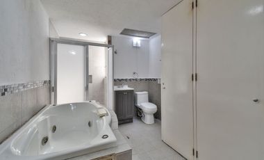 VENTA CASA EN LAS ÁGUILAS