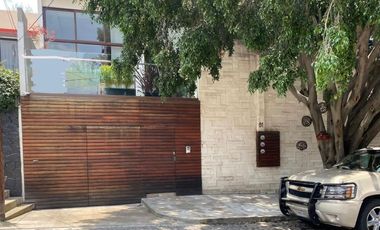 VENTA CASA EN CONDOMINIO CALLE CERRADA EN LAS ÁGUILAS