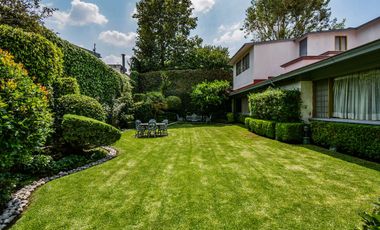 VENTA CASA EN JARDINES DEL PEDREGAL