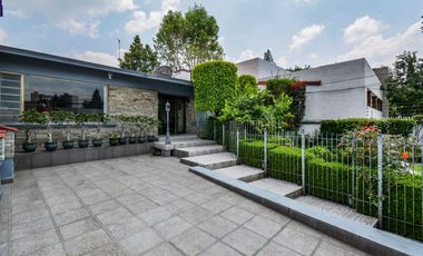 VENTA CASA EN JARDINES DEL PEDREGAL