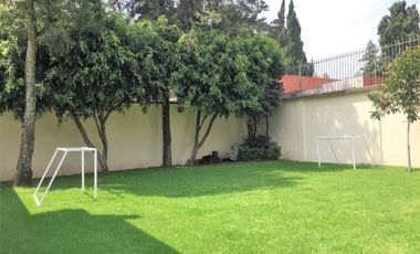 VENTA CASA EN LAS AGUILAS