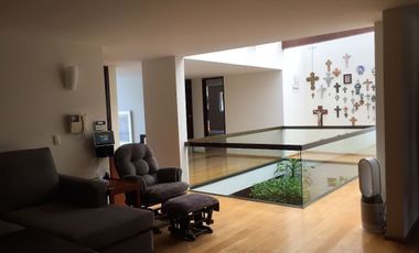 VENTA CASA EN LAS AGUILAS