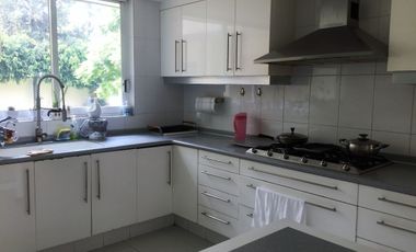 VENTA CASA EN LAS AGUILAS