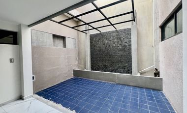 VENTA CASA CON USO DE SUELO HABITACIONAL Y DE OFICINA EN LA COLONIA DEL VALLE