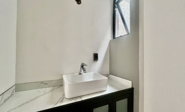 VENTA CASA CON USO DE SUELO HABITACIONAL Y DE OFICINA EN LA COLONIA DEL VALLE