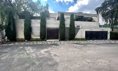 CASA EN VENTA EN JARDINES DEL PEDREGAL