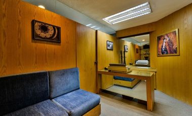 VENTA EDIFICIO DE OFICINAS A UN COSTADO DEL CENTRO COMERCIAL PERISUR