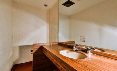 VENTA EDIFICIO DE OFICINAS A UN COSTADO DEL CENTRO COMERCIAL PERISUR