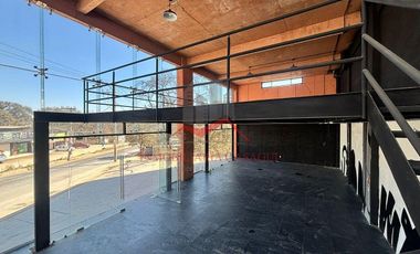 Local Comercial en Renta en  Plaza María Bonita, Jilotzingo