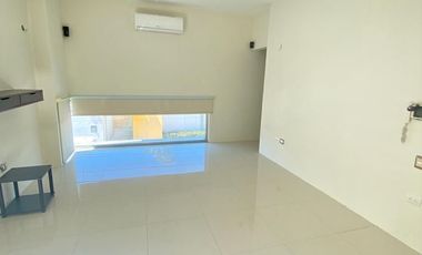 SE RENTA CASA CON ALBERCA CERCA DEL PUERTO