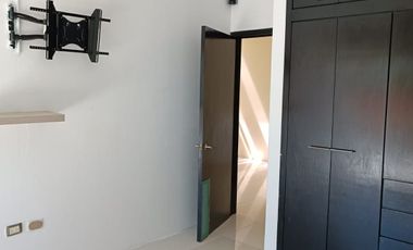 SE RENTA CASA CON ALBERCA CERCA DEL PUERTO