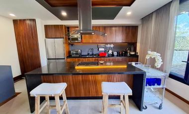 Hermoso Penthouse de dos niveles en venta en Aldea Zama, Tulum