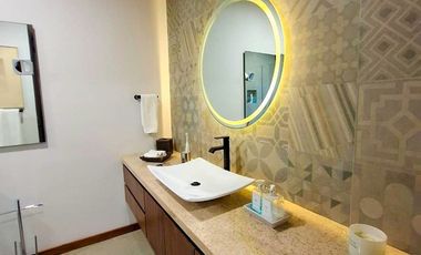 Hermoso Penthouse de dos niveles en venta en Aldea Zama, Tulum