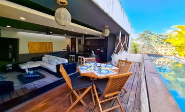 Hermoso Penthouse de dos niveles en venta en Aldea Zama, Tulum