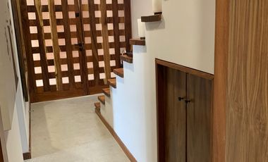 Hermoso Penthouse de dos niveles en venta en Aldea Zama, Tulum