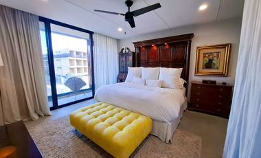 Hermoso Penthouse de dos niveles en venta en Aldea Zama, Tulum