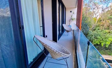 Hermoso Penthouse de dos niveles en venta en Aldea Zama, Tulum