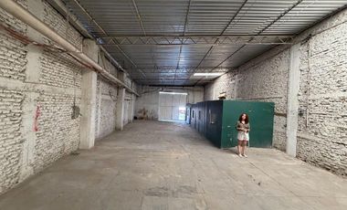 BODEGA RENTA 350 M2 ZONA INDUSTRIAL