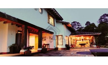 VENTA DE FINCA CON LOTE EN EL RETIRO EN PARCELACIÓN