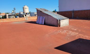 Venta de Locales comerciales en Rafael Castillo.Apto crédito.