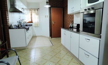 Casa en Venta 5 ambientes en Moron