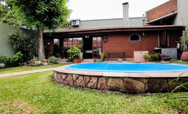 Casa en Venta 5 ambientes en Moron