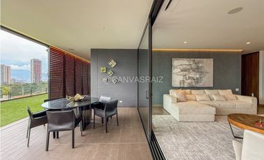 Venta de Apartamento con Espectacular Vista en Medellín - Los Balsos