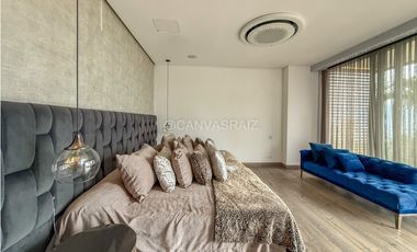 Venta de Apartamento con Espectacular Vista en Medellín - Los Balsos