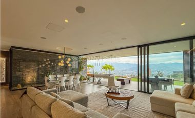 Venta de Apartamento con Espectacular Vista en Medellín - Los Balsos