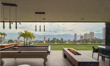 Venta de Apartamento con Espectacular Vista en Medellín - Los Balsos