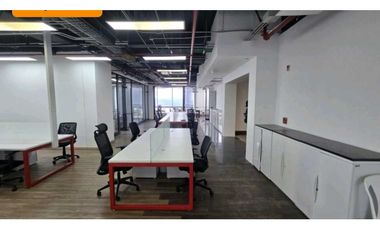 OFICINA EN ARRIENDO EN EL SECTOR DE USAQUEN. (180 PUESTOS)