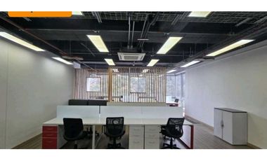 OFICINA EN ARRIENDO EN EL SECTOR DE USAQUEN. (180 PUESTOS)