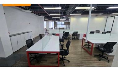 OFICINA EN ARRIENDO EN EL SECTOR DE USAQUEN. (180 PUESTOS)