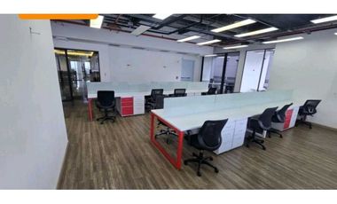 OFICINA EN ARRIENDO EN EL SECTOR DE USAQUEN. (180 PUESTOS)
