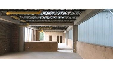 BODEGA EN VENTA EN PARQUE INDUSTRIAL, SIBERIA