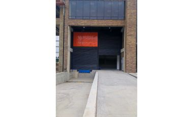 BODEGA EN VENTA EN PARQUE INDUSTRIAL, SIBERIA