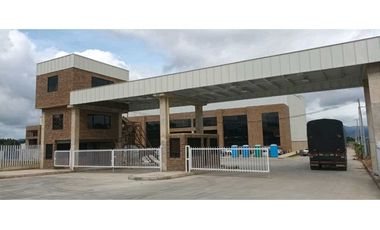 BODEGA EN VENTA EN PARQUE INDUSTRIAL, SIBERIA