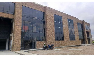 BODEGA EN VENTA EN PARQUE INDUSTRIAL, SIBERIA