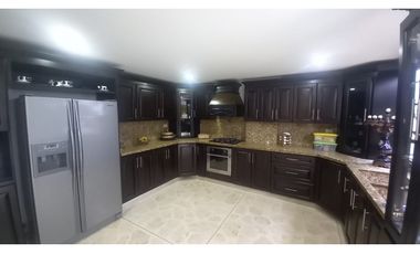 VENTA CONDOMINIO LA DOCTORA SABANETA