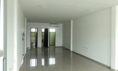 OFICINA DISPONIBLE PARA ARRIENDO