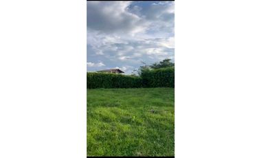 Se vende lote en conjunto cerrado. Quimbaya Quindio