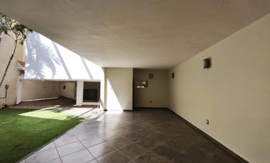 Casa en renta para oficinas o consultorios colonia Panorama León Guanajuato