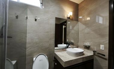 Casa en renta para oficinas o consultorios colonia Panorama León Guanajuato