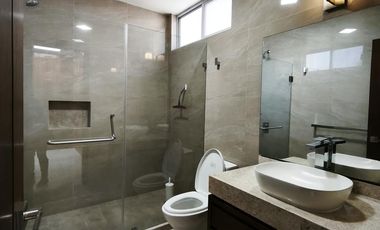 Casa en renta para oficinas o consultorios colonia Panorama León Guanajuato