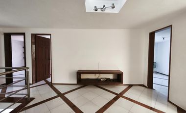 Casa en renta para oficinas o consultorios colonia Panorama León Guanajuato