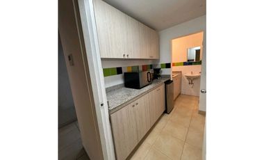 OFICINA EN OBARRIO PH HI TECH CON DIVISIONES 130M2 CON MOBILIARIO