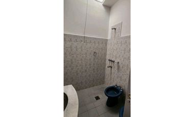 HERIBERTO MARTINEZ A 1 CUADRA RECTA MARTINOLLI 2 DORM. COCHERA